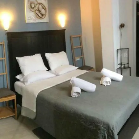Holiday home Flores 3 *